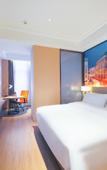 Туры в отель Vienna International Hotel (Liangjiang Shuitu Store) Туры в отель Vienna International Hotel (Liangjiang Shuitu Store)