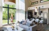 Туры в отель Les Lodges Sainte-Victoire Hotel & Spa Туры в отель Les Lodges Sainte-Victoire Hotel & Spa