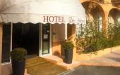 Туры в отель Hotel Les Arbousiers Туры в отель Hotel Les Arbousiers