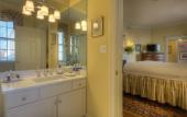 Туры в отель Francis Malbone House Inn Туры в отель Francis Malbone House Inn