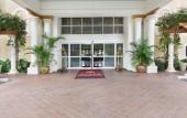 Туры в отель Inn at Pelican Bay Туры в отель Inn at Pelican Bay