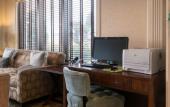 Туры в отель Five Towns Inn - JFK Airport Туры в отель Five Towns Inn - JFK Airport