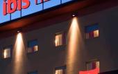 Туры в отель ibis Como Туры в отель ibis Como