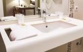 Туры в отель Kyriad Chambery Centre - Curial Туры в отель Kyriad Chambery Centre - Curial