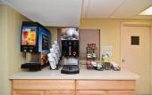 Туры в отель Inn on Storrs Туры в отель Inn on Storrs