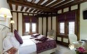 Туры в отель Auberge Saint-Pierre Туры в отель Auberge Saint-Pierre
