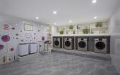 Туры в отель AnXiMan Royal Hotel (Foshan Zumiao Kuiqi Road Subway Station Branch) Туры в отель AnXiMan Royal Hotel (Foshan Zumiao Kuiqi Road Subway Station Branch)