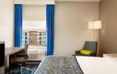 Туры в отель La Quinta Inn & Suites by Wyndham Orlando - IDrive Theme Parks Туры в отель La Quinta Inn & Suites by Wyndham Orlando - IDrive Theme Parks