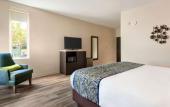 Туры в отель La Quinta Inn & Suites by Wyndham Orlando - IDrive Theme Parks Туры в отель La Quinta Inn & Suites by Wyndham Orlando - IDrive Theme Parks
