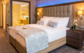 Туры в отель Admiral Hotel Туры в отель Admiral Hotel