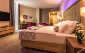 Туры в отель Admiral Hotel Туры в отель Admiral Hotel
