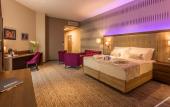 Туры в отель Admiral Hotel Туры в отель Admiral Hotel