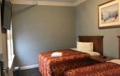Туры в отель Warfield Hotel Туры в отель Warfield Hotel