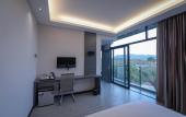 Туры в отель Vienna Hotel (Newly Renovated 2025) Туры в отель Vienna Hotel (Newly Renovated 2025)