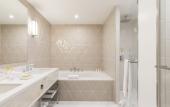 Туры в отель Hotel Chais Monnet & Spa Туры в отель Hotel Chais Monnet & Spa