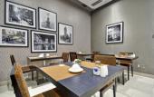 Туры в отель The Chemists’ Club Hotel Туры в отель The Chemists’ Club Hotel