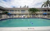 Туры в отель Motel 6 Dania Beach Туры в отель Motel 6 Dania Beach