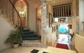 Туры в отель Hotel Lucien & Marinette Туры в отель Hotel Lucien & Marinette