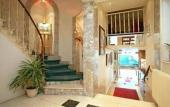 Туры в отель Hotel Lucien & Marinette Туры в отель Hotel Lucien & Marinette