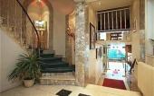 Туры в отель Hotel Lucien & Marinette Туры в отель Hotel Lucien & Marinette