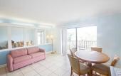 Туры в отель Lani Kai Beachfront Resort Туры в отель Lani Kai Beachfront Resort