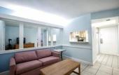 Туры в отель Lani Kai Beachfront Resort Туры в отель Lani Kai Beachfront Resort