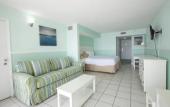 Туры в отель Lani Kai Beachfront Resort Туры в отель Lani Kai Beachfront Resort