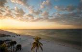 Туры в отель Lani Kai Beachfront Resort Туры в отель Lani Kai Beachfront Resort