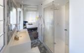 Туры в отель Hotel de Silhouette Туры в отель Hotel de Silhouette