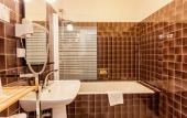 Туры в отель The Originals City, Hotel de l'Europe Туры в отель The Originals City, Hotel de l'Europe
