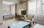 Туры в отель Holiday Inn Express Zhengzhou Туры в отель Holiday Inn Express Zhengzhou
