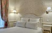 Туры в отель Hotel de La Motte Picquet Туры в отель Hotel de La Motte Picquet