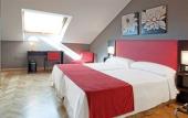 Туры в отель Hostal Carlos III Туры в отель Hostal Carlos III
