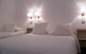 Туры в отель Urban Style Biarritz Hotel du Relais Туры в отель Urban Style Biarritz Hotel du Relais