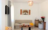 Туры в отель Deluxe Suites Туры в отель Deluxe Suites
