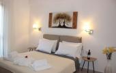 Туры в отель Deluxe Suites Туры в отель Deluxe Suites