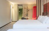 Туры в отель Ibis Hotel (Chengdu Wide and Narrow Alleys Central Hotel) Туры в отель Ibis Hotel (Chengdu Wide and Narrow Alleys Central Hotel)