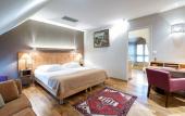 Туры в отель L'Absinthe Hotel Туры в отель L'Absinthe Hotel