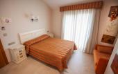 Туры в отель Hotel Versalles Туры в отель Hotel Versalles