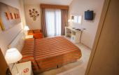 Туры в отель Hotel Versalles Туры в отель Hotel Versalles