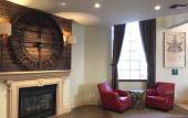 Туры в отель Anaheim Camelot Inn & Suites Туры в отель Anaheim Camelot Inn & Suites