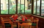 Туры в отель Cresta Riley's Туры в отель Cresta Riley's