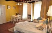 Туры в отель At Home Bed and Breakfast Туры в отель At Home Bed and Breakfast
