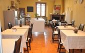 Туры в отель At Home Bed and Breakfast Туры в отель At Home Bed and Breakfast