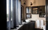 Туры в отель Velona's Jungle Luxury Suites Туры в отель Velona's Jungle Luxury Suites
