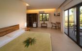 Туры в отель The Riverhouse Туры в отель The Riverhouse