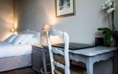 Туры в отель Hotel de France - Hotel de charme en Provence Туры в отель Hotel de France - Hotel de charme en Provence