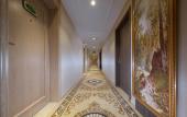 Туры в отель Vienna Hotel (Chongqing Yangjiaping Pedestrian Street Light Rail Station) Туры в отель Vienna Hotel (Chongqing Yangjiaping Pedestrian Street Light Rail Station)