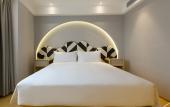 Туры в отель Mercure Hotel Urumqi Railway Bureau Туры в отель Mercure Hotel Urumqi Railway Bureau