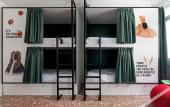 Туры в отель 2060 The Newton Hostel & Market Туры в отель 2060 The Newton Hostel & Market